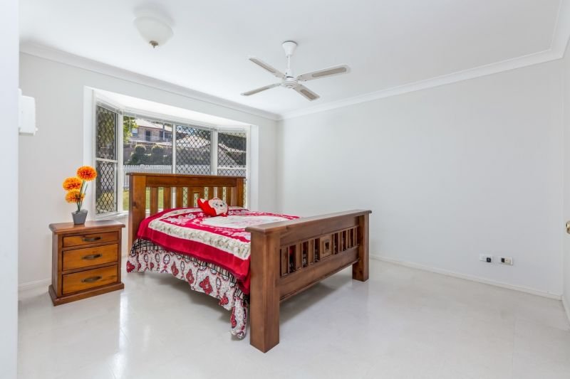 Photo - 3 Wivenhoe Circuit, Forest Lake QLD 4078 - Image 13