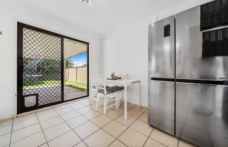 Photo - 3 Wivenhoe Court, Marsden QLD 4132 - Image 6