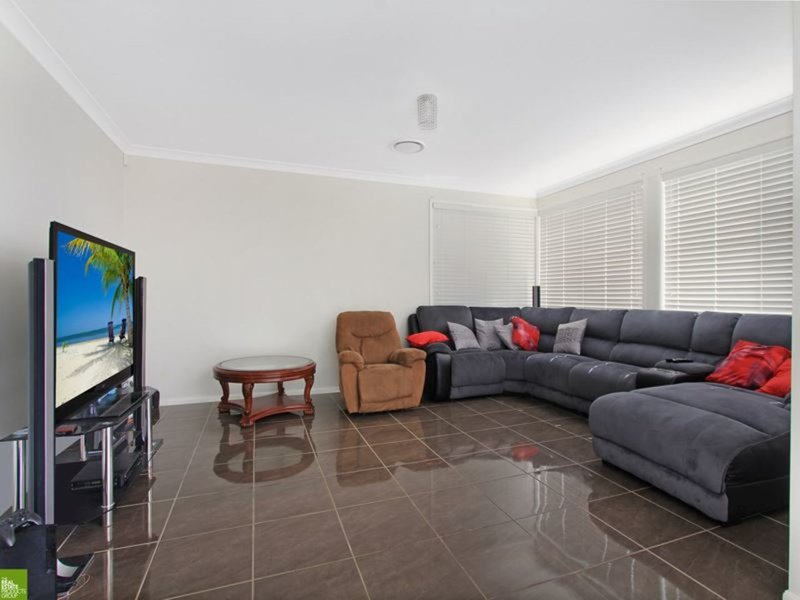 Photo - 3 Wollingurry Street, Haywards Bay NSW 2530 - Image 4