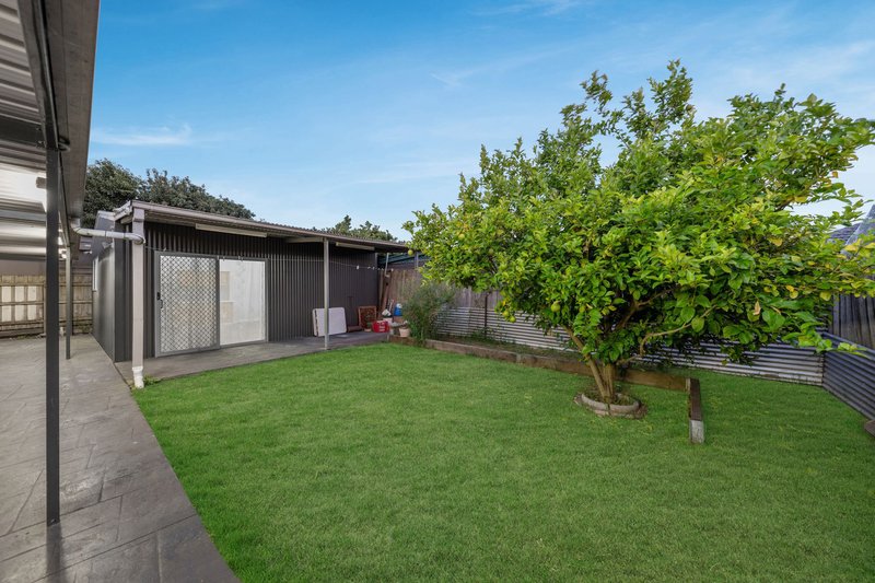 Photo - 3 Wondalga Avenue, Dandenong North VIC 3175 - Image 14