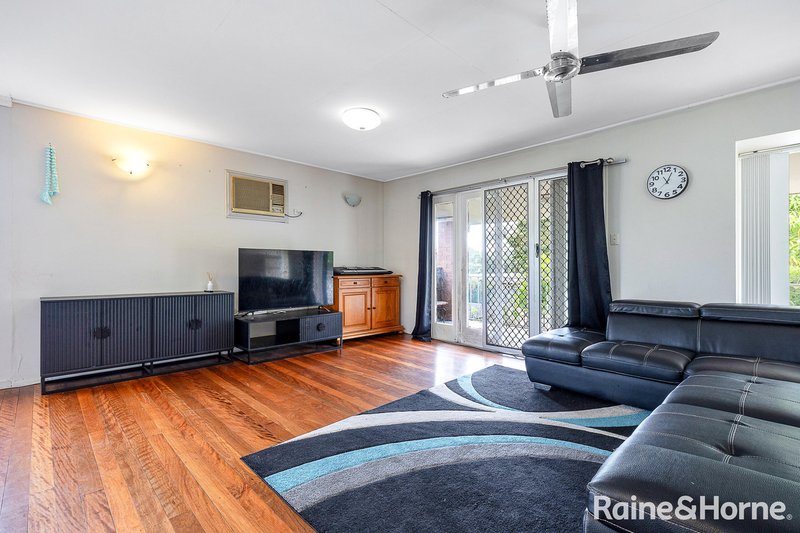 Photo - 3 Woody Avenue, Kingston QLD 4114 - Image 5