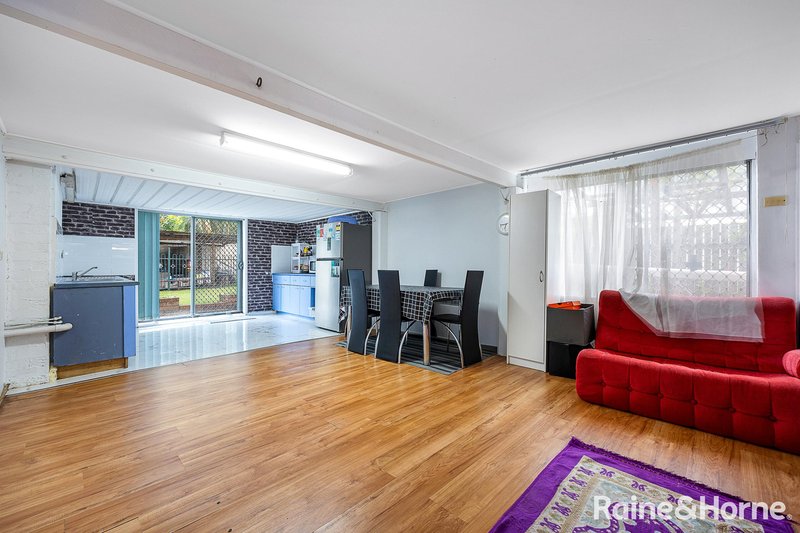 Photo - 3 Woody Avenue, Kingston QLD 4114 - Image 12