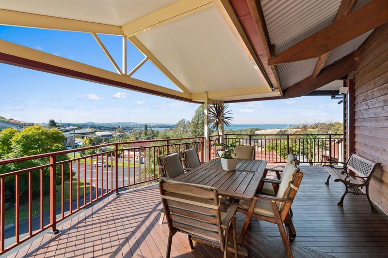 Photo - 3 Woombye Close, Koonawarra NSW 2530 - Image 2