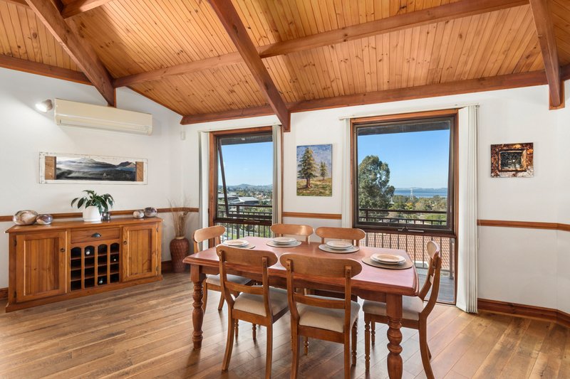 Photo - 3 Woombye Close, Koonawarra NSW 2530 - Image 5