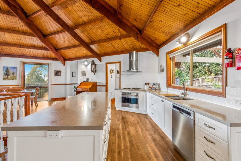 Photo - 3 Woombye Close, Koonawarra NSW 2530 - Image 6