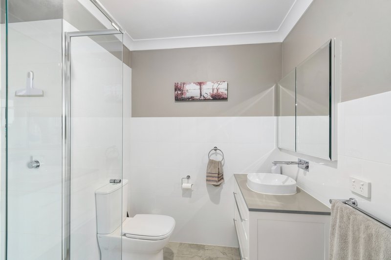 Photo - 3 Woombye Close, Koonawarra NSW 2530 - Image 9