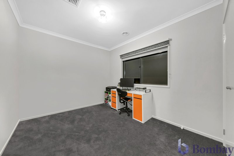 Photo - 3 Yalmy Avenue, Wollert VIC 3750 - Image 12