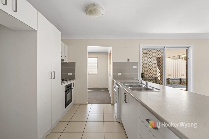Photo - 3 Yarra Place, Wadalba NSW 2259 - Image 5