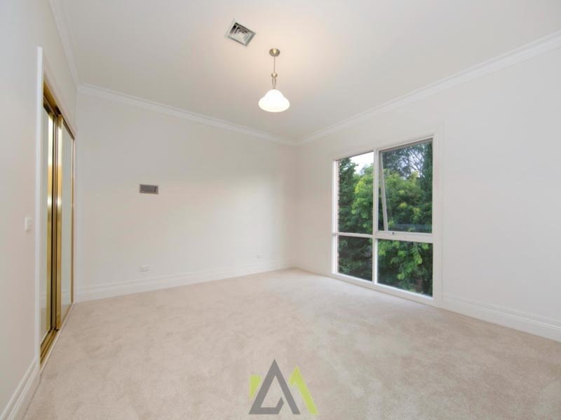 Photo - 3 Yarralumla Drive, Langwarrin VIC 3910 - Image 14