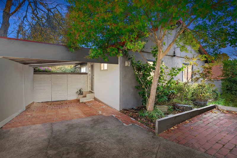 3 Yarrinup Avenue, Chadstone VIC 3148