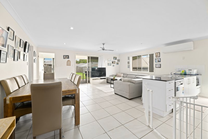 Photo - 3 Yarrow Court, Bundamba QLD 4304 - Image 2