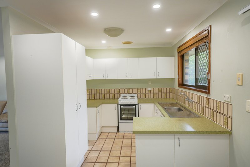 Photo - 3 Yelta Place, Ashmore QLD 4214 - Image 8