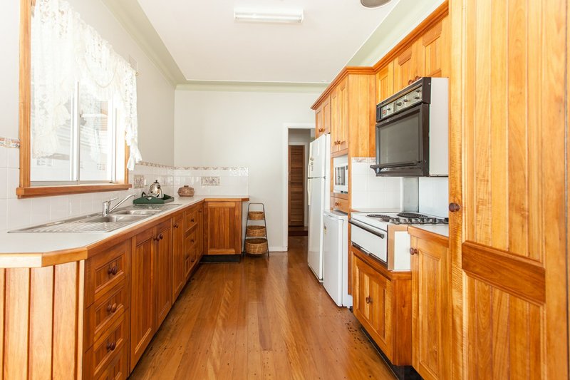 Photo - 3 Yilgarn Avenue, Cessnock NSW 2325 - Image 2