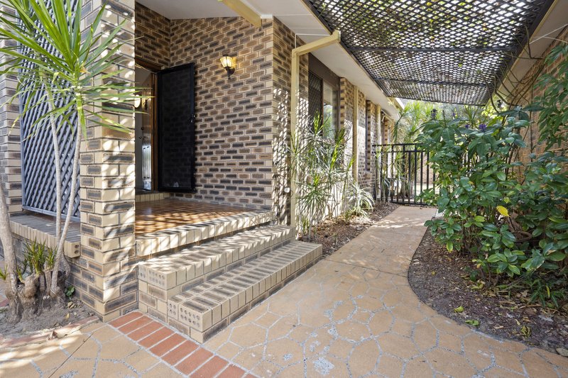 Photo - 3 Yunga Court, Broadbeach Waters QLD 4218 - Image 16