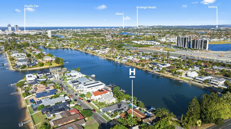 Photo - 3 Yunga Court, Broadbeach Waters QLD 4218 - Image 19