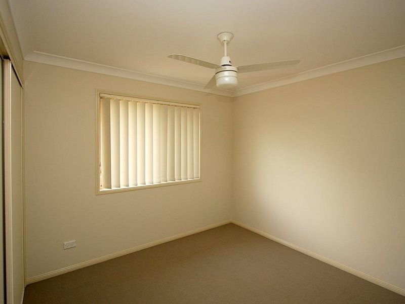 Photo - 3 Zachary Court, Hillcrest QLD 4118 - Image 10