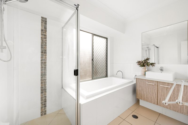 Photo - 3 Zircon Place, Mango Hill QLD 4509 - Image 7