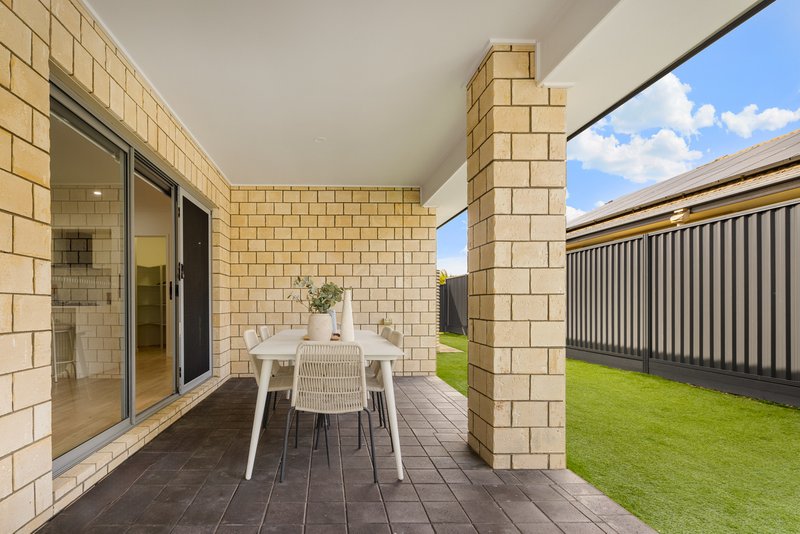 Photo - 3 Zircon Place, Mango Hill QLD 4509 - Image 18