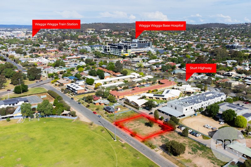 Photo - 30 & 32 South Parade, Wagga Wagga NSW 2650 - Image 1