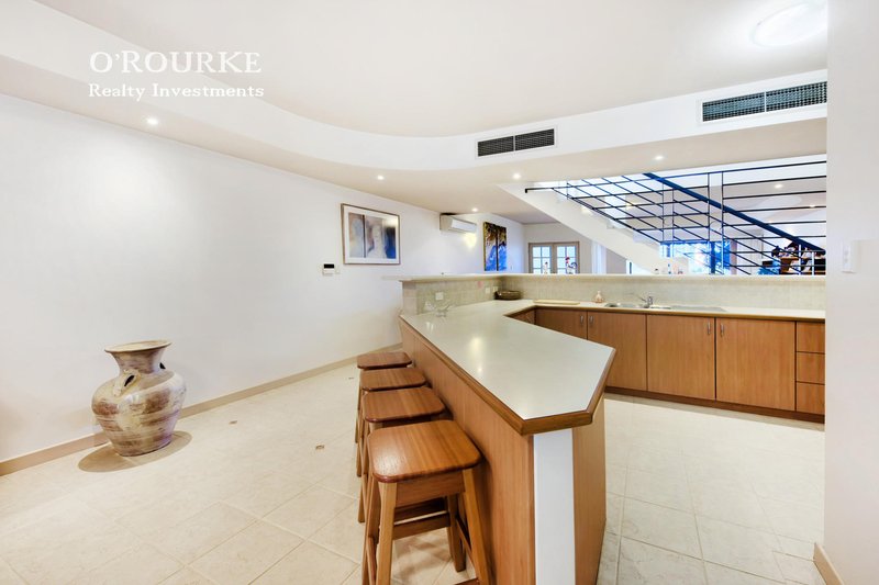 Photo - 30 A Scarborough Beach Road, Scarborough WA 6019 - Image 4