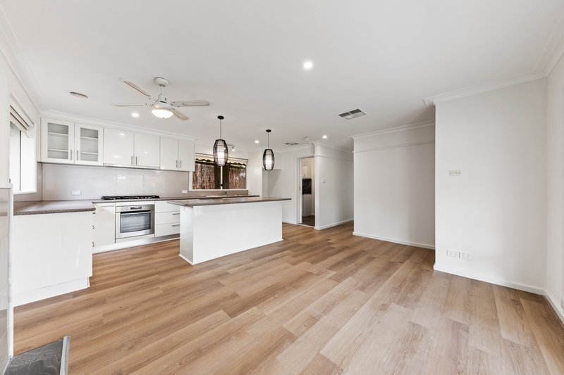 Photo - 30 Ahern Road, Pakenham VIC 3810 - Image 4
