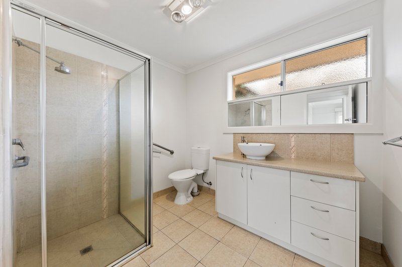 Photo - 30 Ahern Road, Pakenham VIC 3810 - Image 10