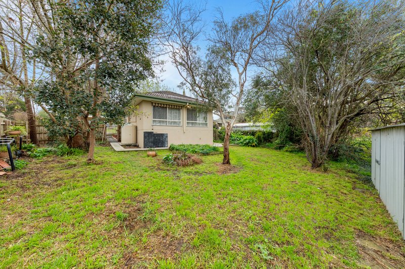 Photo - 30 Ahern Road, Pakenham VIC 3810 - Image 13