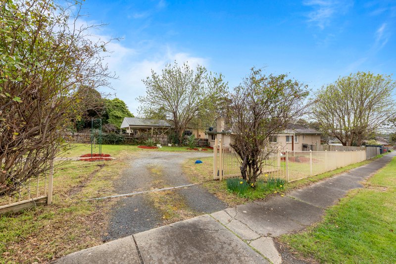Photo - 30 Ahern Road, Pakenham VIC 3810 - Image 17