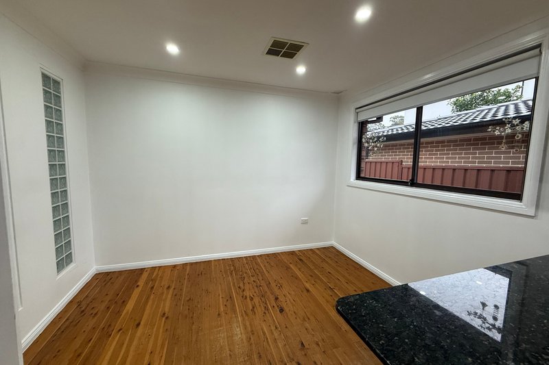 Photo - 30 Ainsworth Crescent, Wetherill Park NSW 2164 - Image 4