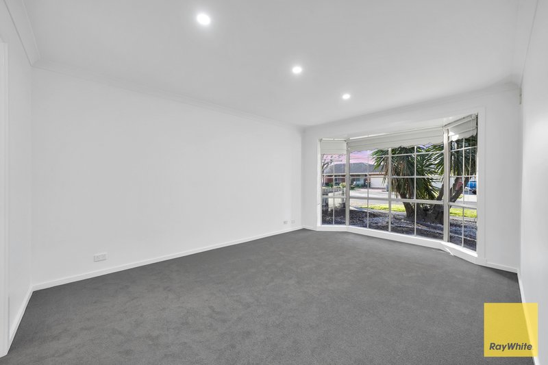 Photo - 30 Alexandra Avenue, Hoppers Crossing VIC 3029 - Image 11