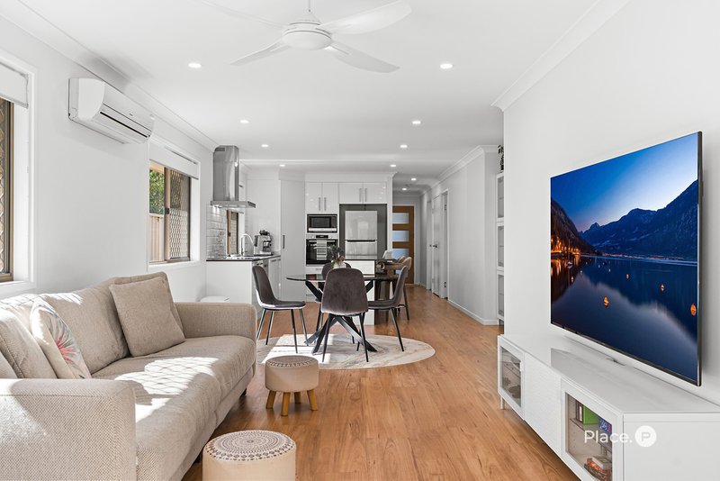 Photo - 30 Allen Street, Wynnum QLD 4178 - Image 4