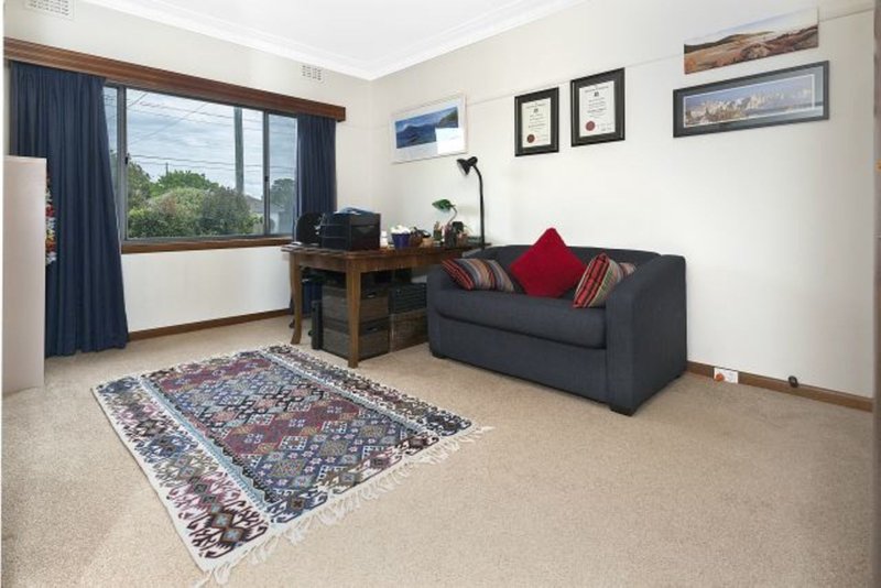 Photo - 30 Allenby Avenue, Reservoir VIC 3073 - Image 7