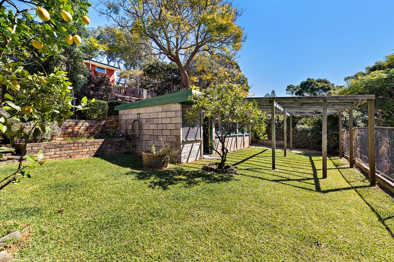 Photo - 30 Allenby Park Parade, Allambie Heights NSW 2100 - Image 6