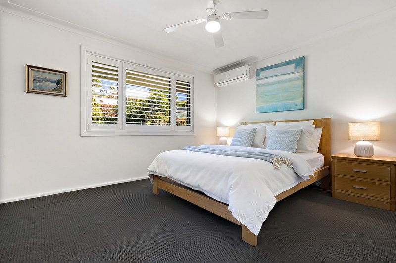 Photo - 30 Allenby Park Parade, Allambie Heights NSW 2100 - Image 7