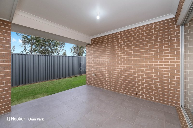 Photo - 30 Ambrose Street, Oran Park NSW 2570 - Image 12