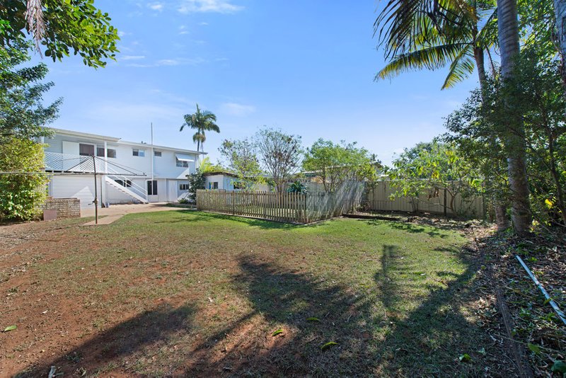 Photo - 30 Andrew Street, Kallangur QLD 4503 - Image 9