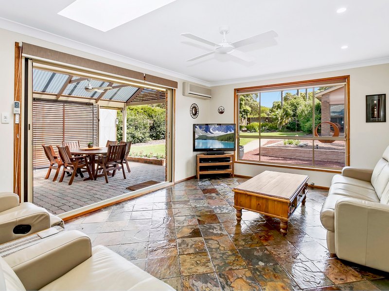 Photo - 30 Annesley Avenue, Stanwell Tops NSW 2508 - Image 2