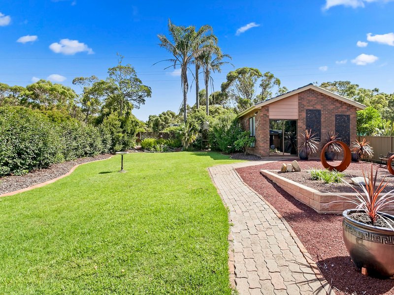 Photo - 30 Annesley Avenue, Stanwell Tops NSW 2508 - Image 3