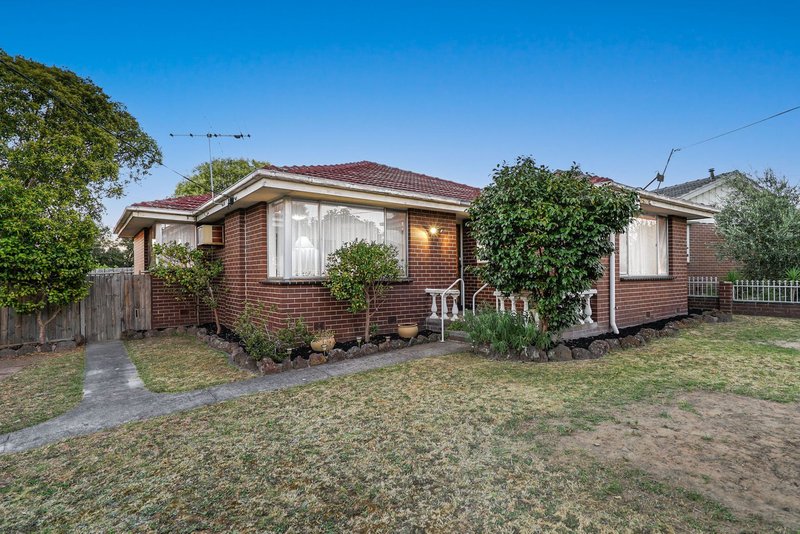 Photo - 30 Apex Street, Dandenong North VIC 3175 - Image 2