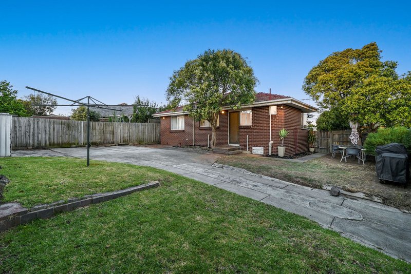 Photo - 30 Apex Street, Dandenong North VIC 3175 - Image 12