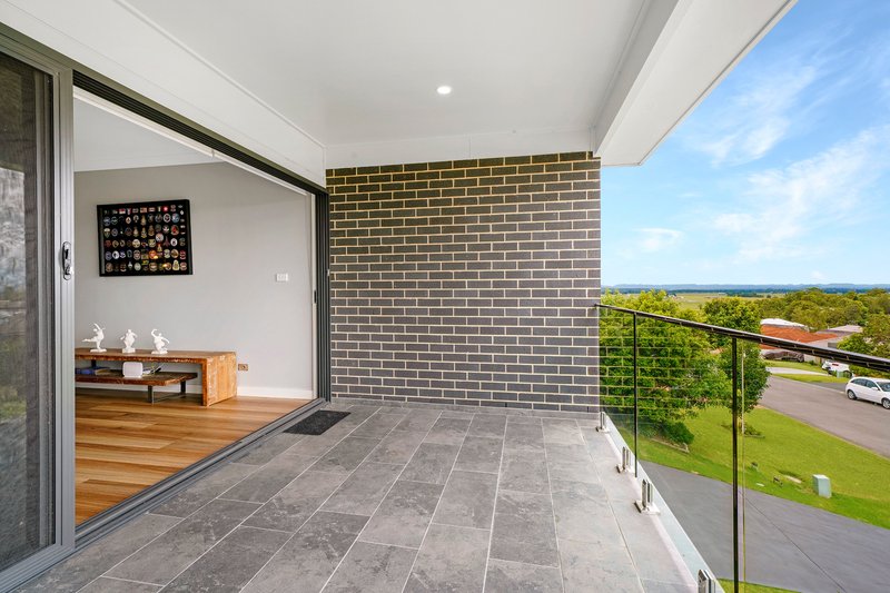 Photo - 30 April Circuit, Bolwarra Heights NSW 2320 - Image 13