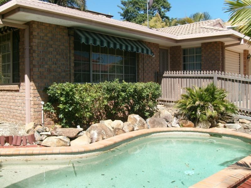 Photo - 30 Armstrong Way, Highland Park QLD 4211 - Image 1