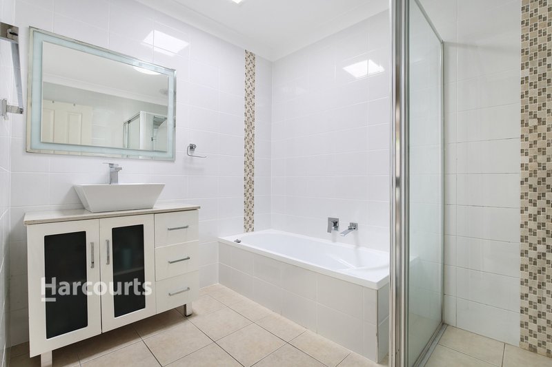 Photo - 30 Ashmore Crescent, Kanahooka NSW 2530 - Image 6