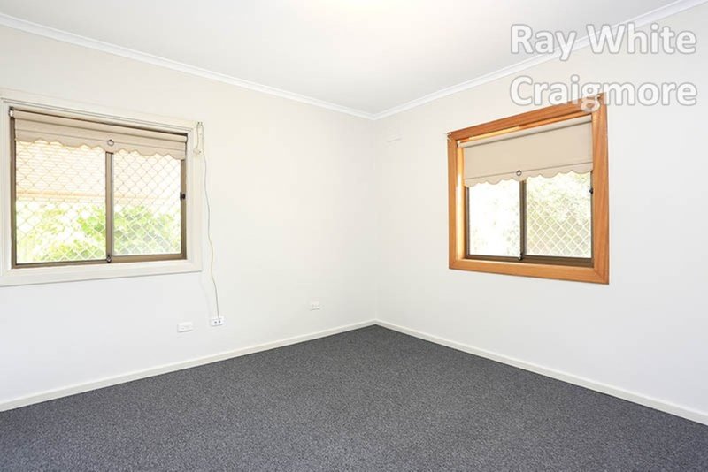 Photo - 30 Ashton Road, Davoren Park SA 5113 - Image 5