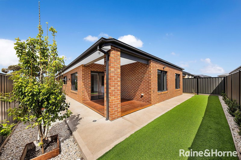 Photo - 30 Aspire Street, Tarneit VIC 3029 - Image 16