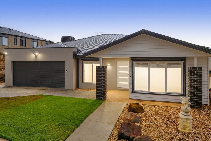 Photo - 30 Auburn Crescent, Bacchus Marsh VIC 3340 - Image 22