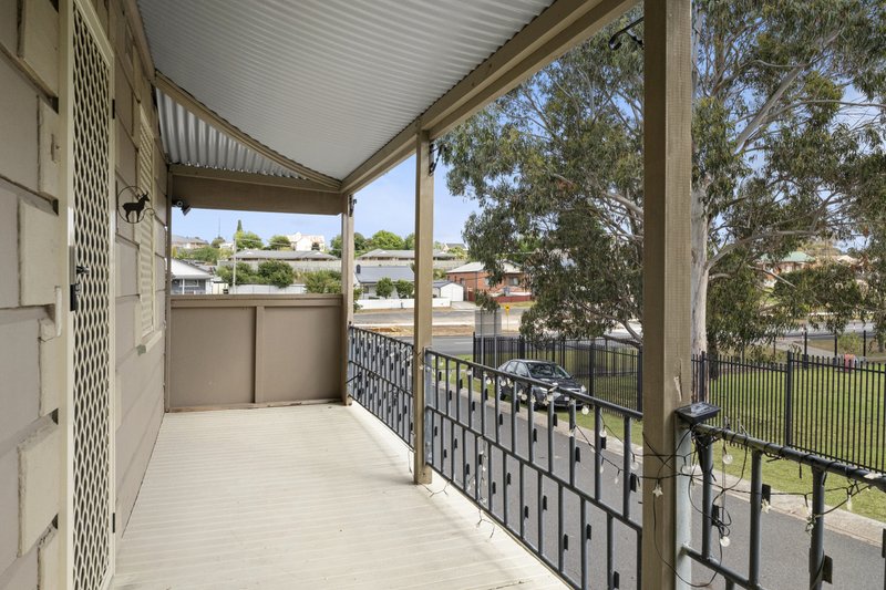 Photo - 30 Australia Street, Goulburn NSW 2580 - Image 2