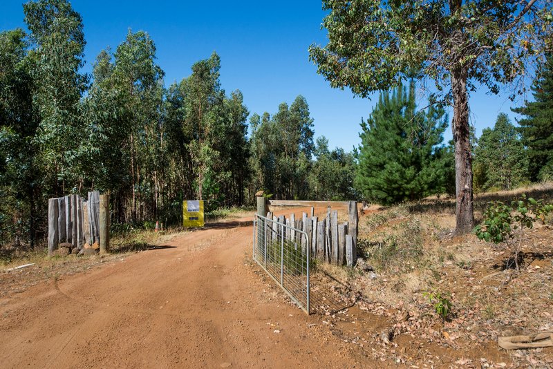 Photo - 30 Balmoral Road, Nannup WA 6275 - Image 4