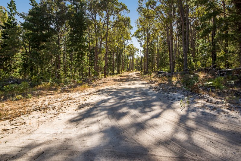 Photo - 30 Balmoral Road, Nannup WA 6275 - Image 11