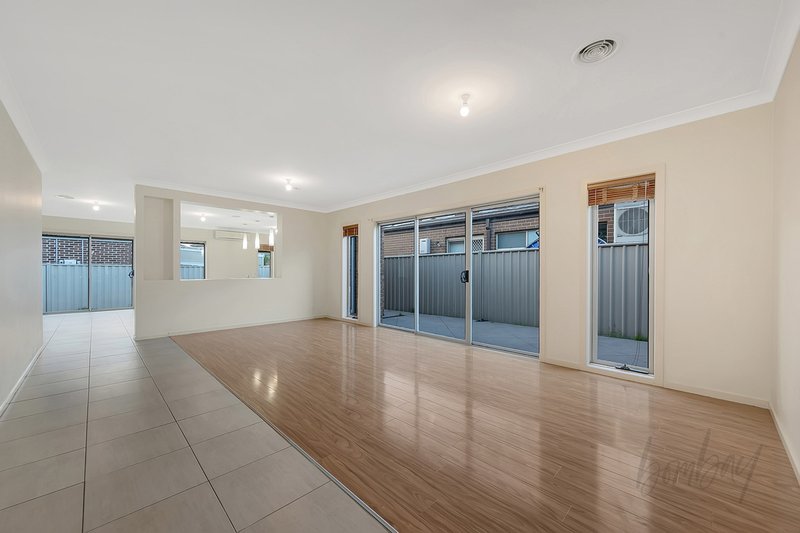 Photo - 30 Balyang Way, Craigieburn VIC 3064 - Image 3